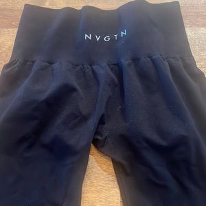 NVGTN medium black